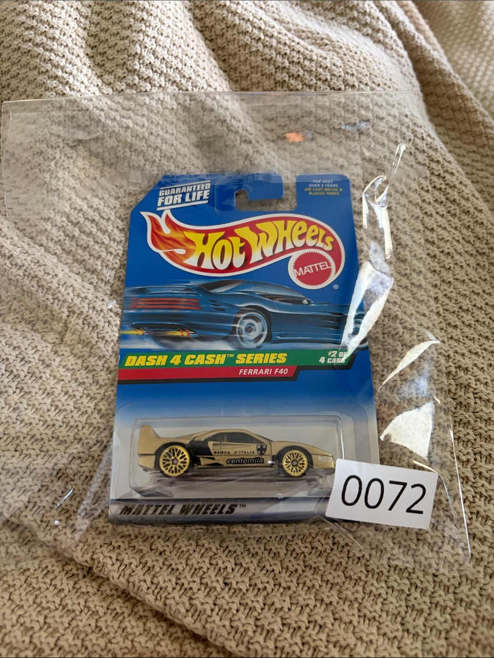 NEW Hot Wheels Kids Toy Car - Gold Ferrari F40 GIFTS